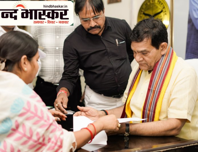 ऊर्जा मंत्री ए.के. शर्मा ने की जनसुनवाई, बोले - शिकायतों का निस्तारण कागजों तक सीमित न रहे, लाभ सीधे जनता तक पहुंचे