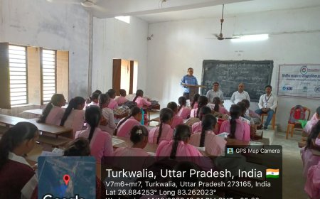 गोरखपुर: किसान पीजी कॉलेज में साइबर फ्रॉड जागरूकता गोष्ठी का आयोजन, एक्सपर्ट ने बताए बचाव के उपाय
